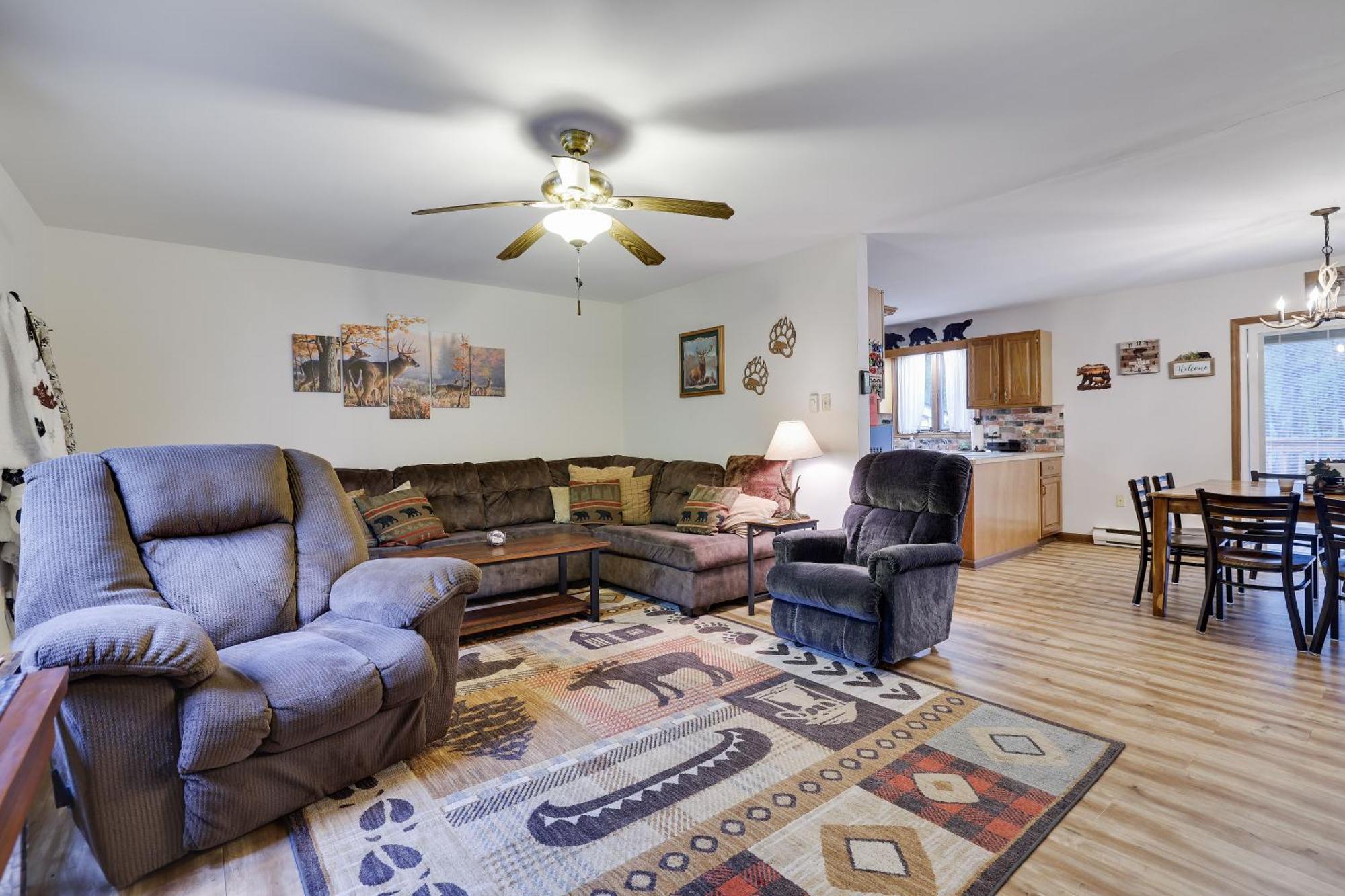 Serenity And Fun All In One In This Cozy Pocono Cabin Jim Thorpe Exterior photo